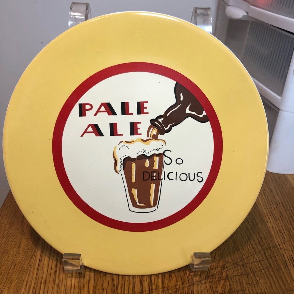 Pottery Barn Beer Appetizer Plates Set‎ of 4